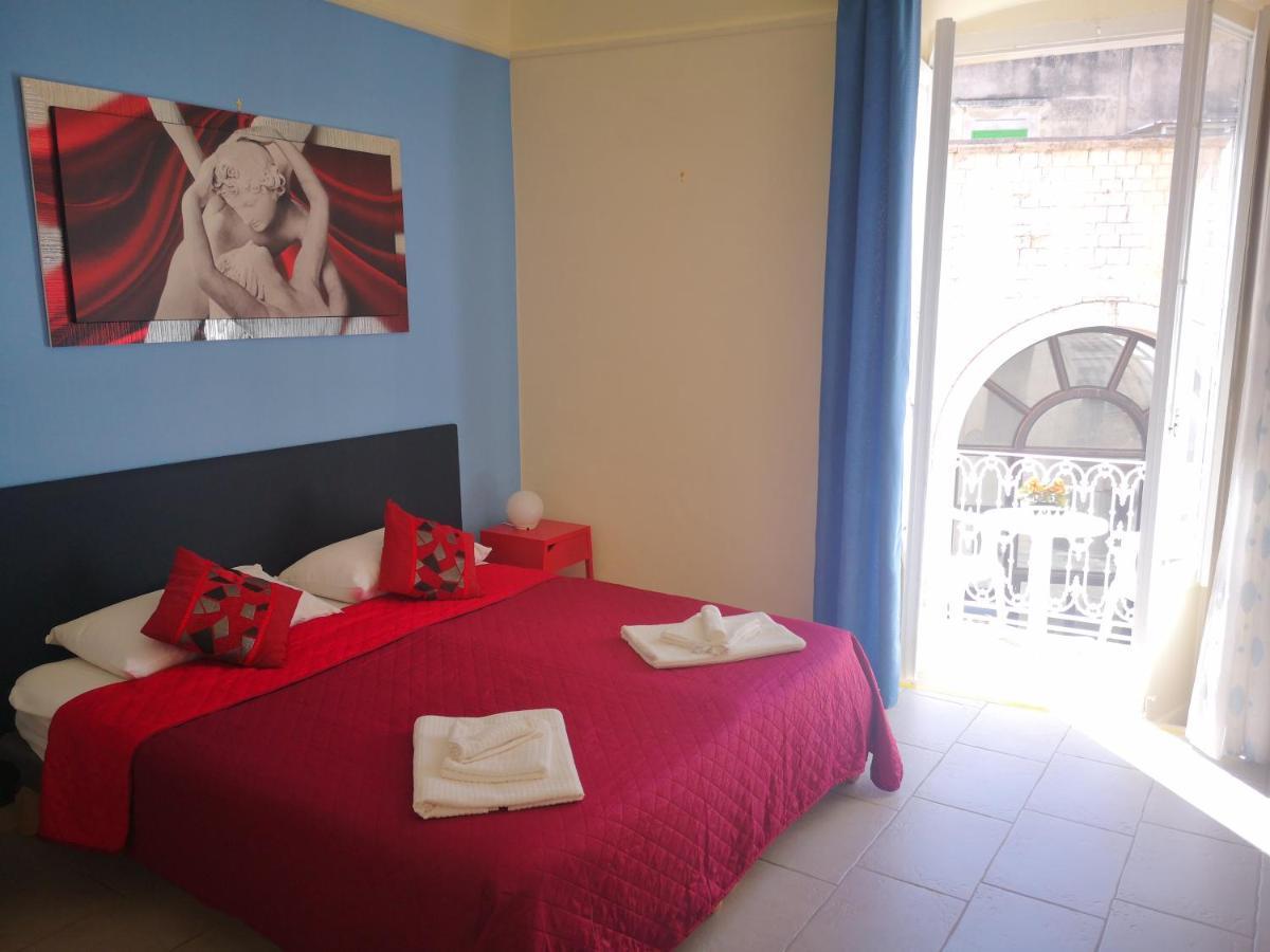 Il Da Vinci Casa Vacanze Giovinazzo Extérieur photo